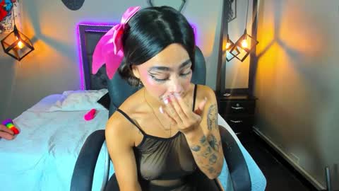 Snapshot of maddiiebrooks chatting on 01-12-25, 03:57 Maddie online show from 01-12-25, 03:57