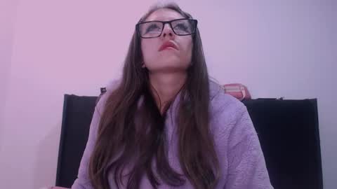 Maddy UwU online show from 11-12-25, 09:47