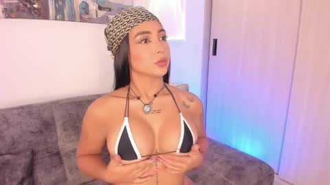 Snapshot of maddy_brooks chatting on 04-25-26, 09:56 Maddy online show from 04-25-26, 09:56