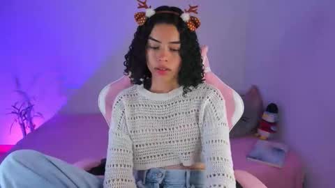 Snapshot of maddy_parker__ chatting on 12-21-25, 06:59 maddy_parker__ online show from 12-21-25, 06:59