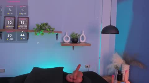 Maddy  online show from 11-19-25, 11:32