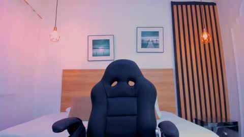  Maddy Crofft online show from 09-27-25, 11:37