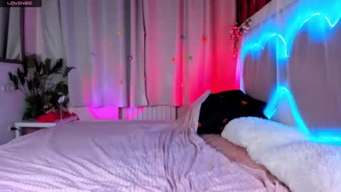 Snapshot of maddyfever chatting on 06-16-26, 01:14 maddyfever online show from 06-16-26, 01:14