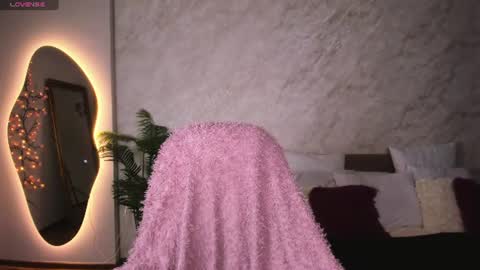 Snapshot of maddyfever chatting on 07-05-26, 05:03 maddyfever online show from 07-05-26, 05:03