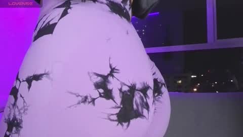   Please followme and rate me your thumbs up online show from 11-09-25, 01:37