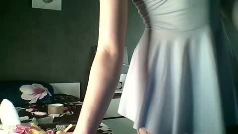 Snapshot of maddyisreal chatting on 05-28-26, 02:42 Kate online show from 05-28-26, 02:42
