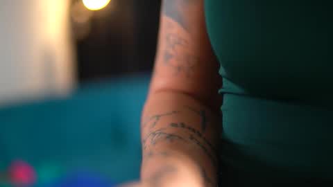 Snapshot of maddystorm chatting on 01-15-26, 09:25 Maddy online show from 01-15-26, 09:25