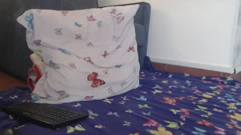 Snapshot of made_x_heaven chatting on 04-16-26, 02:12 Julia online show from 04-16-26, 02:12