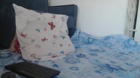 Snapshot of made_x_heaven chatting on 04-25-26, 11:02 Julia online show from 04-25-26, 11:02