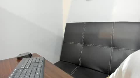 Madelaine  online show from 05-20-26, 10:21
