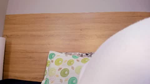 Madelaine  online show from 07-15-26, 10:31