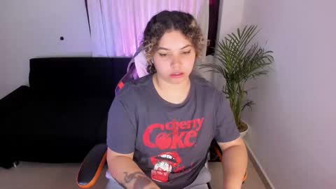 madelaine_taylor online show from 01-14-25, 11:42