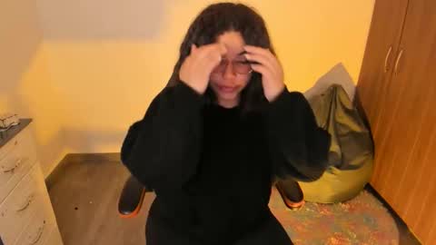 madelaine_taylor online show from 09-24-25, 01:47