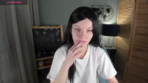 madelaines online show from 12-18-25, 08:31