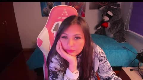 Snapshot of madeleine_shinobi chatting on 02-19-25, 04:44 Emily Only Fans online show from 02-19-25, 04:44