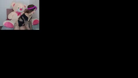 Snapshot of madelen_2 chatting on 03-17-26, 08:34 madelen_2 online show from 03-17-26, 08:34