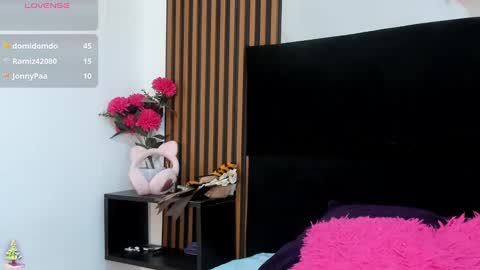 Madelin Clerk online show from 12-18-24, 02:10