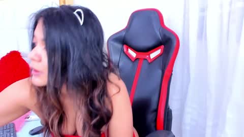 Madeline online show from 01-16-25, 04:28