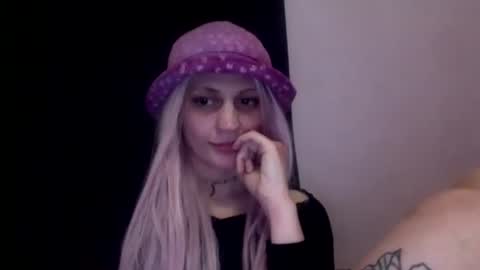 Snapshot of madelinevalentine chatting on 02-09-26, 12:47 madeline online show from 02-09-26, 12:47