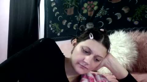 Snapshot of madelinevalentine chatting on 03-01-26, 09:11 madeline online show from 03-01-26, 09:11