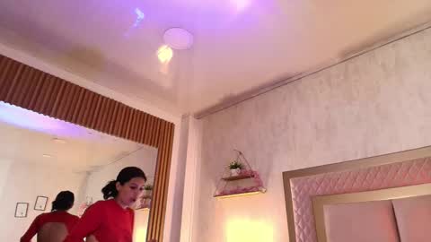 madhison_5 online show from 04-26-26, 11:41