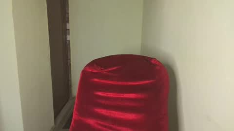Snapshot of madhubala09 chatting on 10-17-25, 04:04 madhubala09 online show from 10-17-25, 04:04