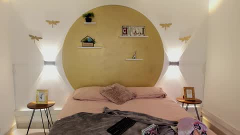 MADISON  online show from 11-12-25, 11:43