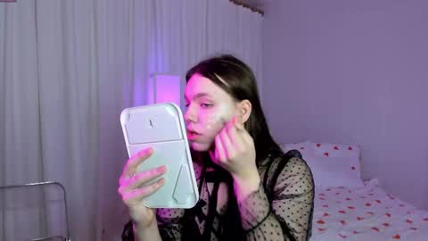 Snapshot of madison_mongomeri chatting on 12-20-25, 02:51 Medison online show from 12-20-25, 02:51