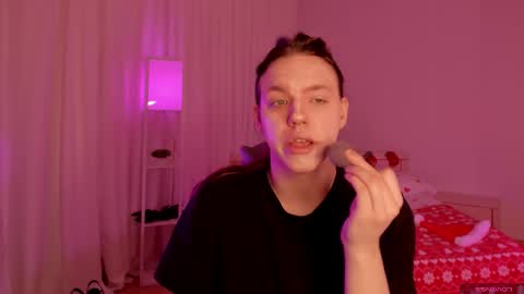 Snapshot of madison_mongomeri chatting on 01-11-26, 02:05 Medison online show from 01-11-26, 02:05