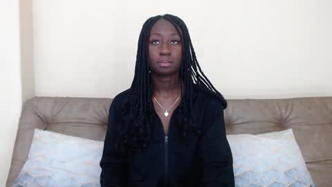Snapshot of madison_mooney chatting on 12-31-24, 11:42 Madison online show from 12-31-24, 11:42