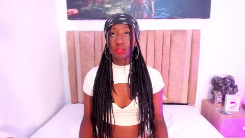 Snapshot of madison_mooney chatting on 10-12-25, 05:06 Madison online show from 10-12-25, 05:06