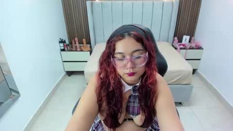 Snapshot of madison_rowan chatting on 07-21-26, 03:20 MADI online show from 07-21-26, 03:20