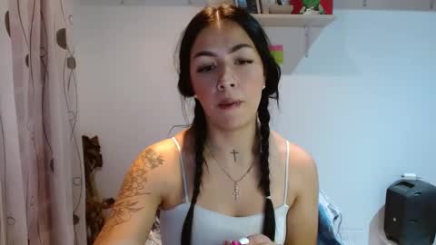 Snapshot of madisoncambel chatting on 01-30-25, 03:11 Madison Cambel online show from 01-30-25, 03:11