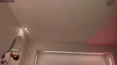 Maddi Collins online show from 11-27-25, 11:45