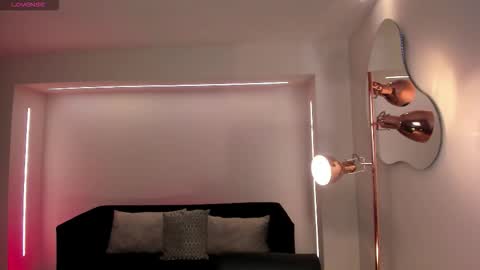 Maddi Collins online show from 11-29-25, 11:13