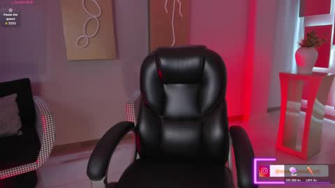 Maddi Collins online show from 04-03-26, 11:19