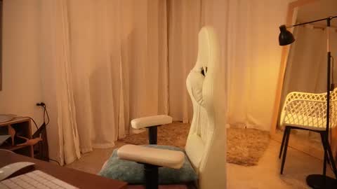 madisonlara online show from 03-25-26, 04:57