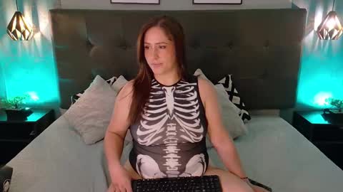 Madison Smith online show from 10-31-25, 07:26