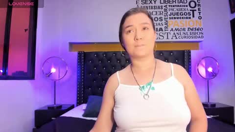 Snapshot of madisson7 chatting on 01-06-25, 12:02 Madisson online show from 01-06-25, 12:02