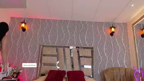    online show from 10-25-25, 01:40