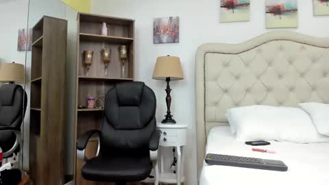 madisson_molly0 online show from 02-23-26, 12:13