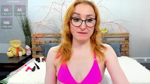 Snapshot of madissonkiss chatting on 02-26-25, 04:25 Madisson online show from 02-26-25, 04:25