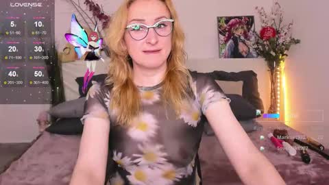 Snapshot of madissonkiss chatting on 09-09-25, 01:49 Madisson online show from 09-09-25, 01:49