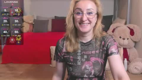 Snapshot of madissonkiss chatting on 07-26-26, 11:22 Madisson online show from 07-26-26, 11:22