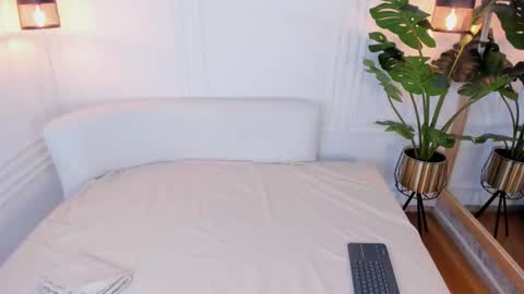 madissonmoore5 online show from 10-03-25, 12:02