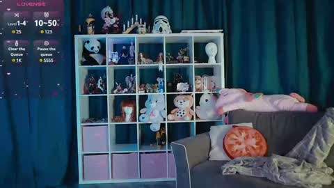 Alice online show from 01-23-25, 03:11