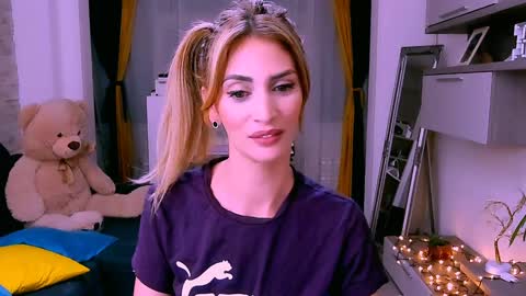 Madye Roberts online show from 01-17-25, 02:08