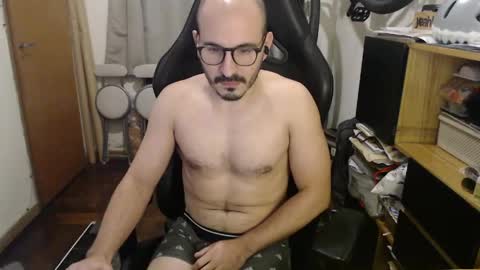 Snapshot of madziula chatting on 05-19-26, 04:19 Peter online show from 05-19-26, 04:19