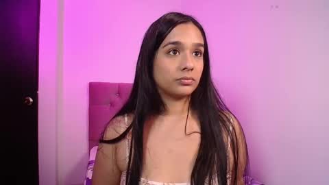 mae and nathan online show from 11-25-25, 05:46