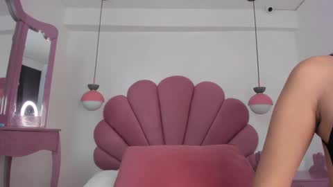 MAEE ANGELS online show from 12-28-24, 01:50